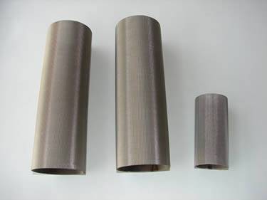 There are three sintered filter tubes.